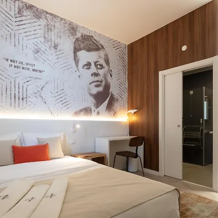 Hotell The Icons