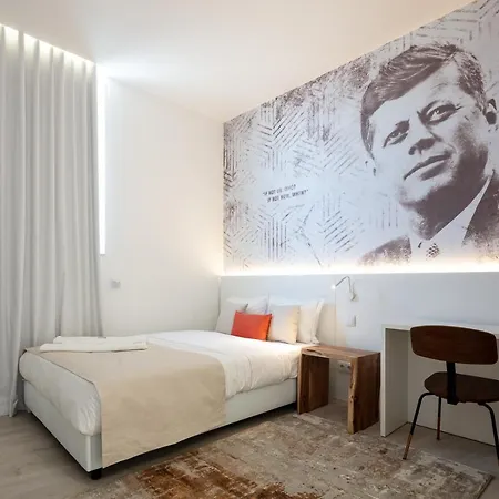 Hotell The Icons 3*