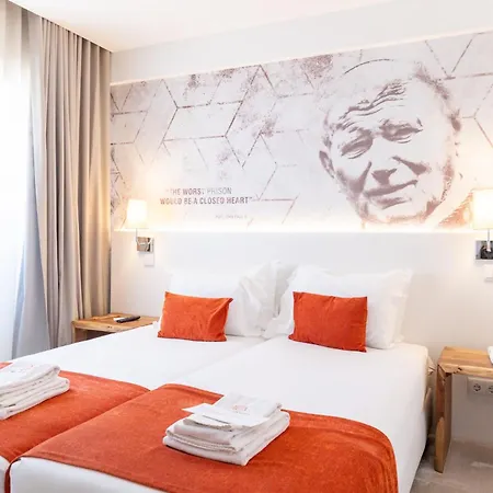 Hotel The Icons