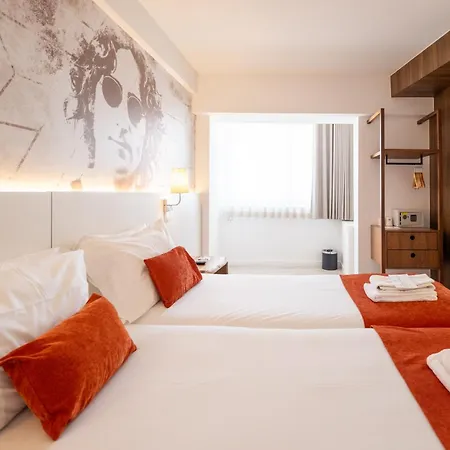 Hotel The Icons 3*