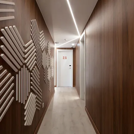 The Icons 3* リスボン