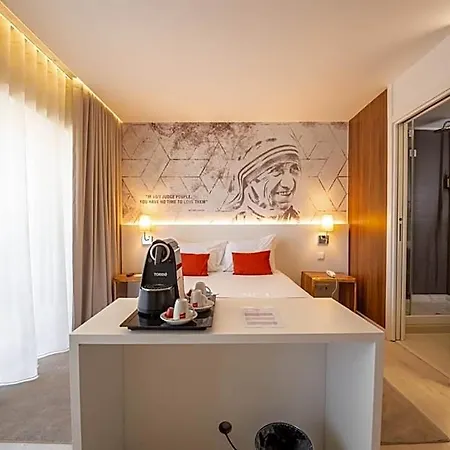 Hotel The Icons 3*